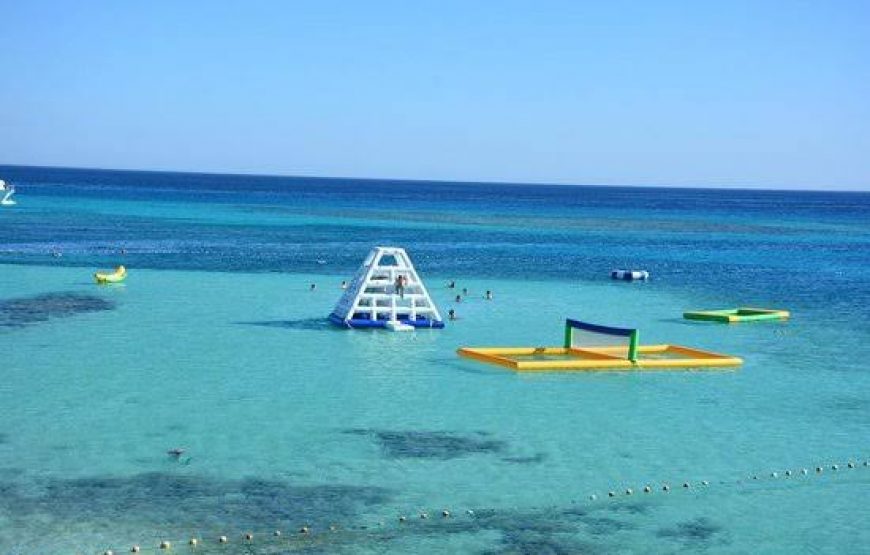 Snorkeling in Paradise Island